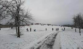 Slidinėjantiems ant kalniukų - policijos dėmesys