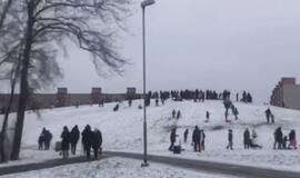 Slidinėjantiems ant kalniukų - policijos dėmesys