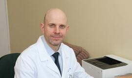 KUL Pilvo ir robotinės chirurgijos skyriaus vedėjas V. Eismontas tapo medicinos mokslų daktaru