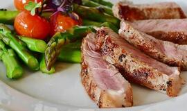 Mityba sergant onkologinėmis ligomis: ar galima laikytis dietų?