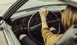 Penki praktiški patarimai, kaip šiuo metu išvengti ekstremalių situacijų kelyje