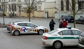 Vairavimo mokyklų atstovų protesto akcija