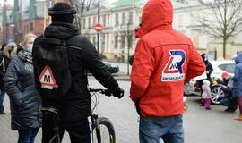 Vairavimo mokyklų atstovų protesto akcija