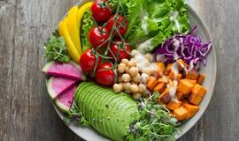 Subalansuota mityba: kokių produktų turėtų būti mūsų kasdienėje mityboje ir ko reikėtų vengti?