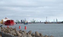 GYLIS. Artimiausiu metu planuojama pradėti Klaipėdos uosto gilinimo darbus. Uostas bus pagilintas maždaug 1 metru iki 15,5-16 metrų. Vitos JUREVIČIENĖS nuotr.