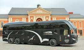 GARANTAS. Kasdien prie autobuso vairo sėdantys Klaipėdos autobusų parko vairuotojai ir komfortiška technika - saugios ir ramios kelionės garantas.