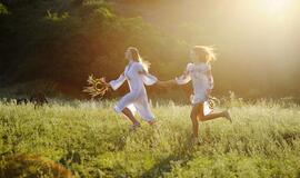 Astrologai įvardija Zodiako ženklus, kurie iki savaitės pabaigos sutiks meilę