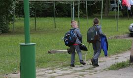 Tėvai - prieš sprendimą naikinti mažas klases