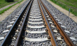 Tragedija Radviliškio rajone: keleivinis traukinys mirtinai sužalojo moterį