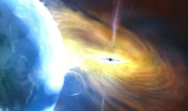 Didėjanti juodoji skylė