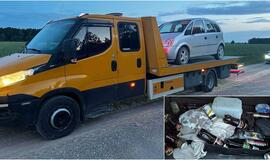 Girtas vairuotojas su Opel Meriva