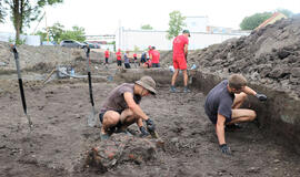 Archeologai atkasė medinį lataką