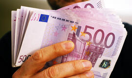 Įtikinę vilnietę investuoti, sukčiai susižėrė beveik 30 tūkst. eurų