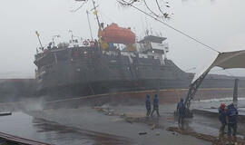 Iš Odesos išplaukęs laivas prie Turkijos perlūžo į dvi dalis