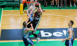 FINALAI. Tris dienas Klaipėdos sporto rūmuose kunkuliuos Klaipėdos krepšinio mėgėjų lygos aistros - paaiškės net trijų taurių nugalėtojai. Klaipėdos krepšinio mėgėjų lygos nuotr.