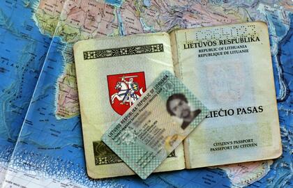 Gali tekti anksčiau laiko pasikeisti asmens tapatybės korteles – pasitikrinkite