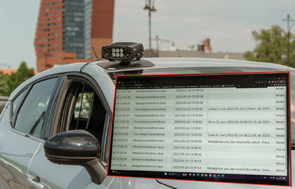 VšĮ „Klaipėdos keleivinis transportas” darbuotojai testuoja mobilią parkavimo kontrolės įrangą Piliavietės aikštelėje.