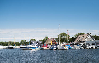 Vagys iš uosto „išplaukė" su solidžiu grobiu: seifą išnešė kartu su visais pinigais 