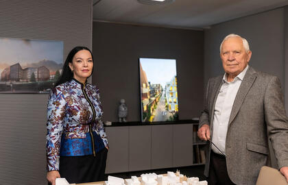 SAVININKAI. „Memelio miesto“ savininkai Inga Gusiatina su tėčiu Martinu Gusiatinu. Dariaus Damulio nuotr.