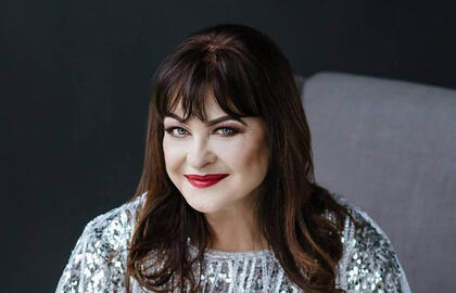 NESISEKA. Legendinei dainininkei Birutei Petrikytei-Karžickajai Lietuvos apeliacinis teismas buvo dar griežtesnis ir nurodė atlyginti kur kas didesnę žalą.  „Facebook“ (Jūratės Čiakienės) nuotr.