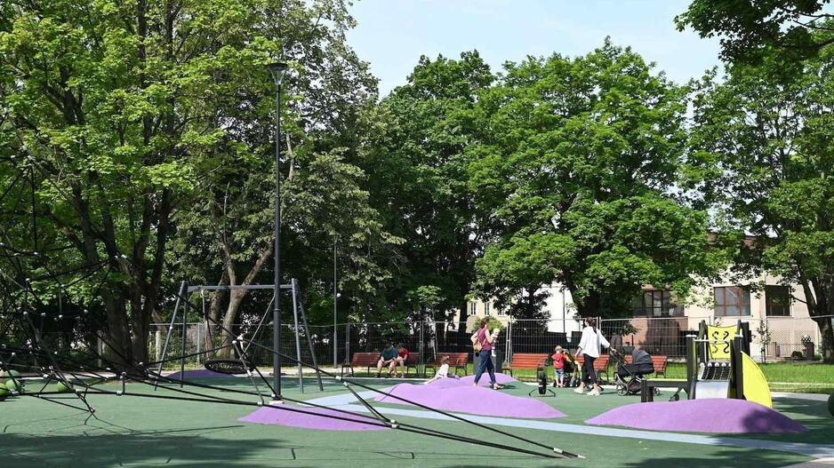 Vaikų žaidimų aikštelė Skulptūrų parke