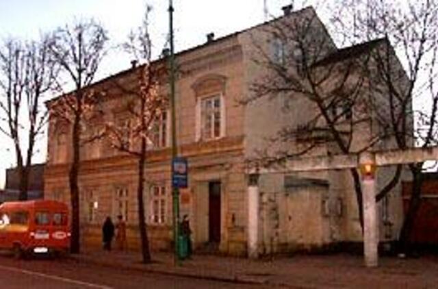 Antstolių uolumas skolininkais verčia niekuo dėtus piliečius 