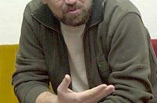 "Aukuras" laužo chorinio meno stereotipus 