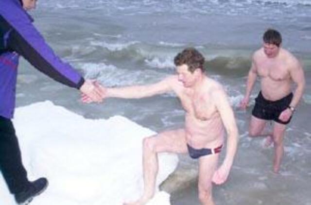 Rolandas Paksas: "Žmonės atsirenka pelus nuo grūdų" 