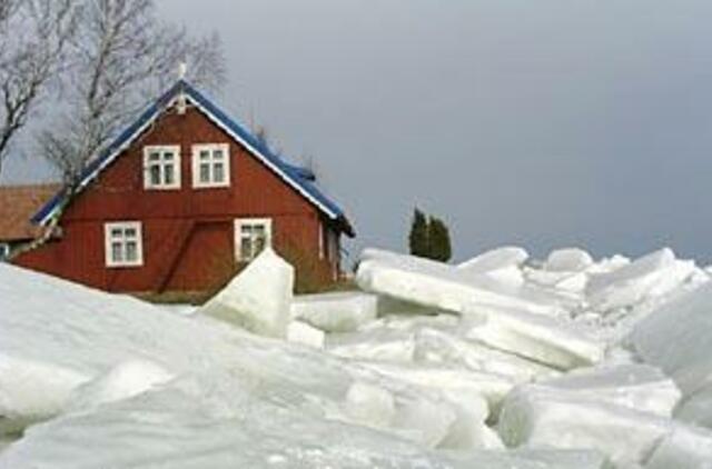 Per Neringą - su jos meru 