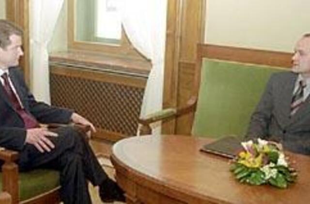 Nesąžiningais saugumiečiais domėsis prokurorai 