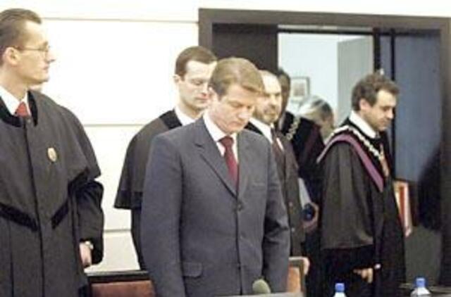 Prezidento reveransas rėmėjui - politinė savižudybė 