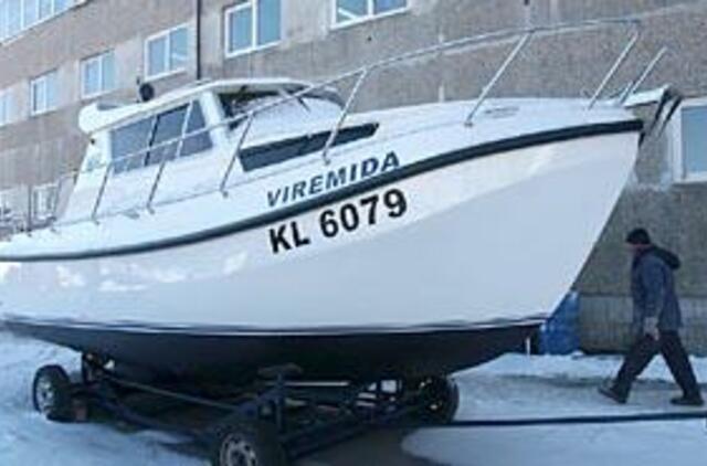 Laivų remontininkai į parodą gali skristi savo lėktuvu 