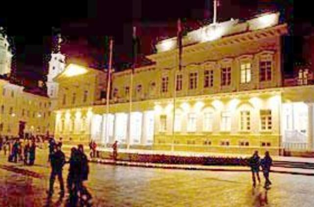 Rinkimų garvežį bandoma nustumti nuo bėgių 