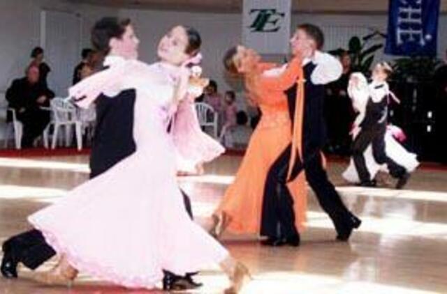 Dėl reitingų varžėsi 238 poros 