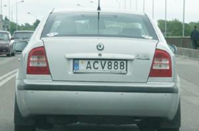 Naujieji numeriai - dar be Europos Sąjungos žvaigždučių 