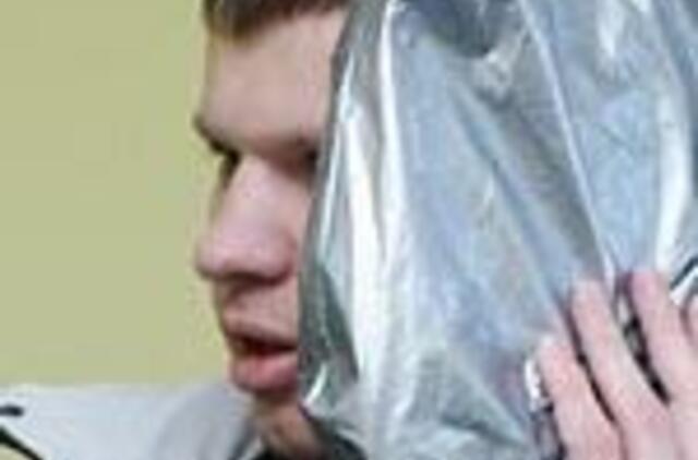 Švęsdamas Naujuosius nukando dalį ausies 