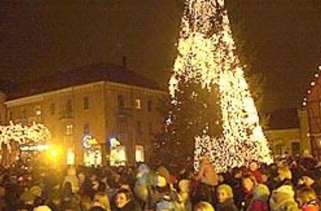 Eglutės įžiebimo šventė efektinga, bet trumpa 