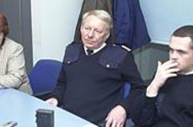 Pavojingi kroviniai uoste perkraunami, bet nesandėliuojami 