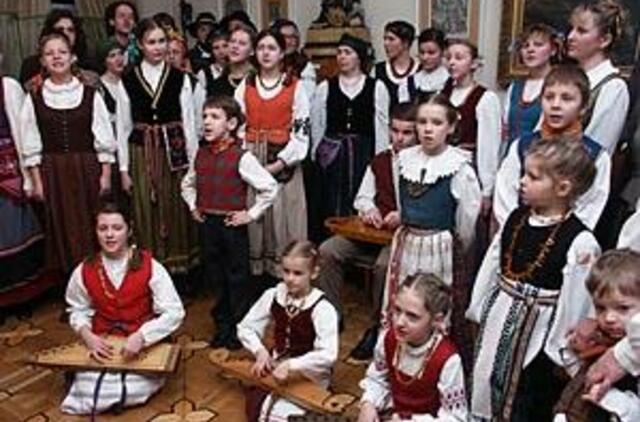 Saulėgrįža ir Kalėdos tarp laikrodžių 