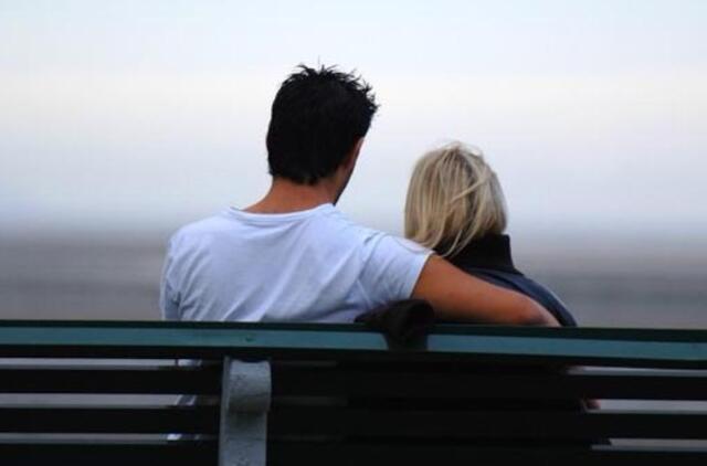 Ar verta atidaryti užtrenktas duris?