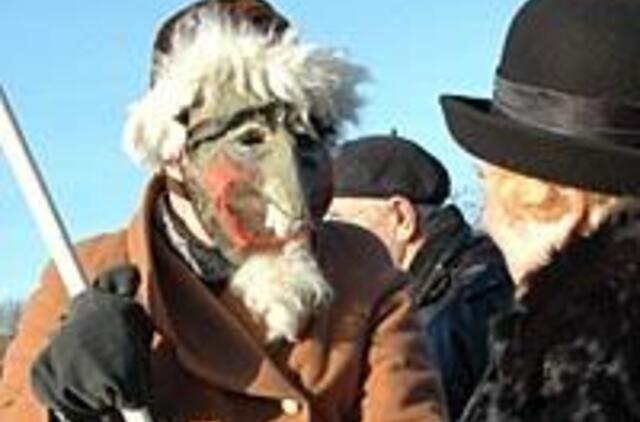 Žiemos išvarymas ant Jono kalnelio čiuožyklos 