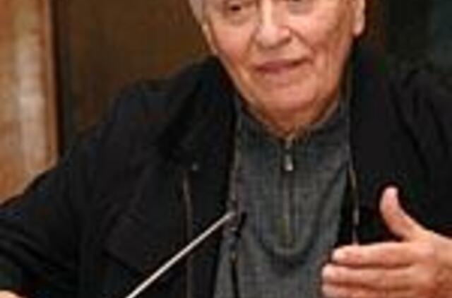 Ministrės nubaustas maestro šlovinamas Rusijoje 