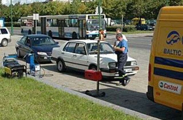 Automobiliai nejaunėja, bet jų būklė gerėja 