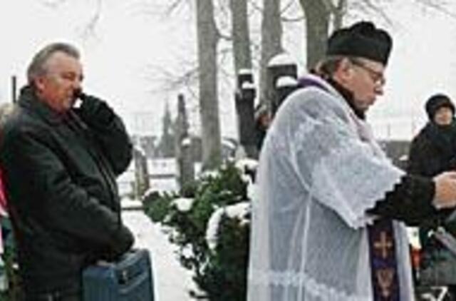 Sunkią valandą - patyčios ir lupikavimas 