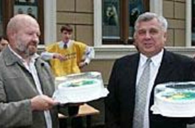 Klaipėdos meras atsidūrė tarp dviejų ugnių 