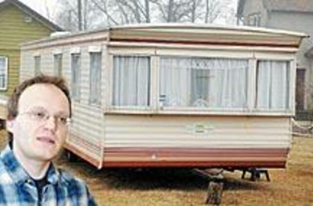 Karklę okupuoja nelegalūs vagonėliai 