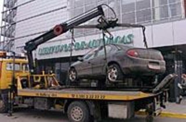 Klaipėdietis blokavo draudimo kompanijos duris 