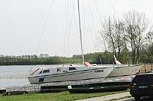 Platelių ežeras pirmiausia vilioja savo ramybe 