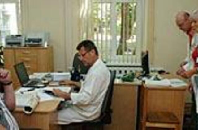 Naujos tvarkos pranašumus užgožia "kryžiaus keliai" 