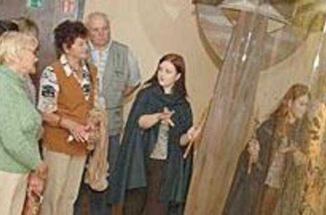 Muziejų laukia dinozaurų likimas? 